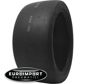 Yokohama Advan A005 300/680 R18    DOT 2025
